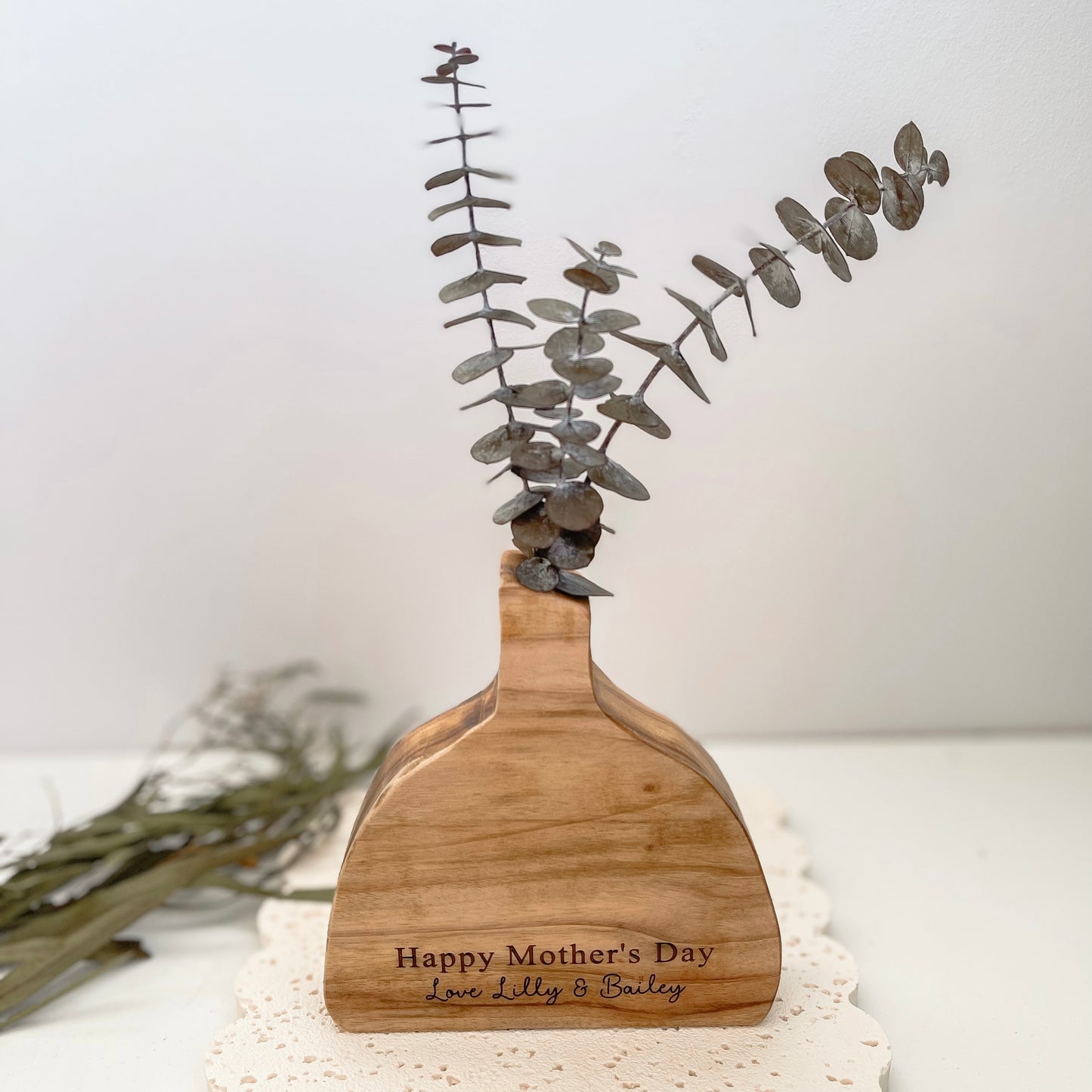 Personalised Engraved Wooden Vase for Mothers Day Gift | Gift for Grandma